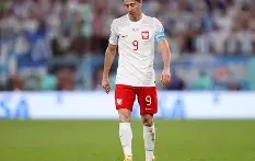 爱游戏体育-包含莱万多夫斯基巅峰对决，穆雷与40激战塞尔维亚队分钟，绝杀胜负难料！的词条