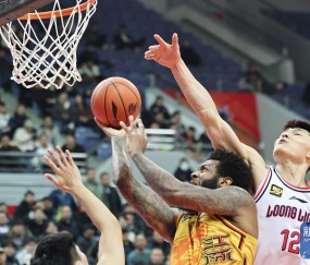 爱游戏-亚特兰大迎NBA总决赛关键赛，赛后更衣室发声，态度坚定，身体对抗强度拉满的简单介绍