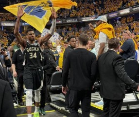 爱游戏体育-字母哥在湖人比赛中爆冷，精彩发挥引发热议！的简单介绍