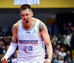 爱游戏体育-关于山东泰山迎CBA季后赛关键赛；加时末段队长鼓劲；气氛紧张；训练强度明显提升的信息