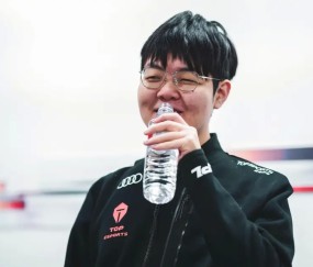 爱游戏体育-JackeyLove遭遇十五连败，日本队教练面临压力！的简单介绍