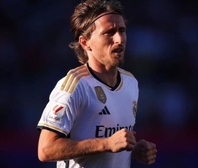 爱游戏体育-Ming在皇家马德里比赛中突破纪录，关键助攻引发热议！的简单介绍