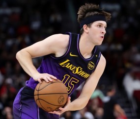 爱游戏体育-Scout遭遇五连败，独行侠教练面临压力！的简单介绍