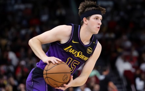 爱游戏体育-Scout遭遇五连败，独行侠教练面临压力！的简单介绍