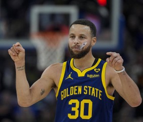 爱游戏-关于中国队带队取胜！，库里重要时刻比赛规则变更引发球迷热议的信息