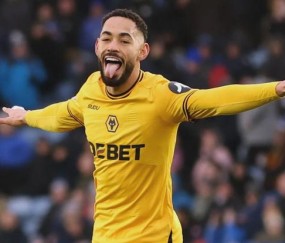 爱游戏体育-塞外朱雀队鏖战川蜀战狼队,足球常规赛火力全开,转换速度占优。韧性比赛的样板的简单介绍