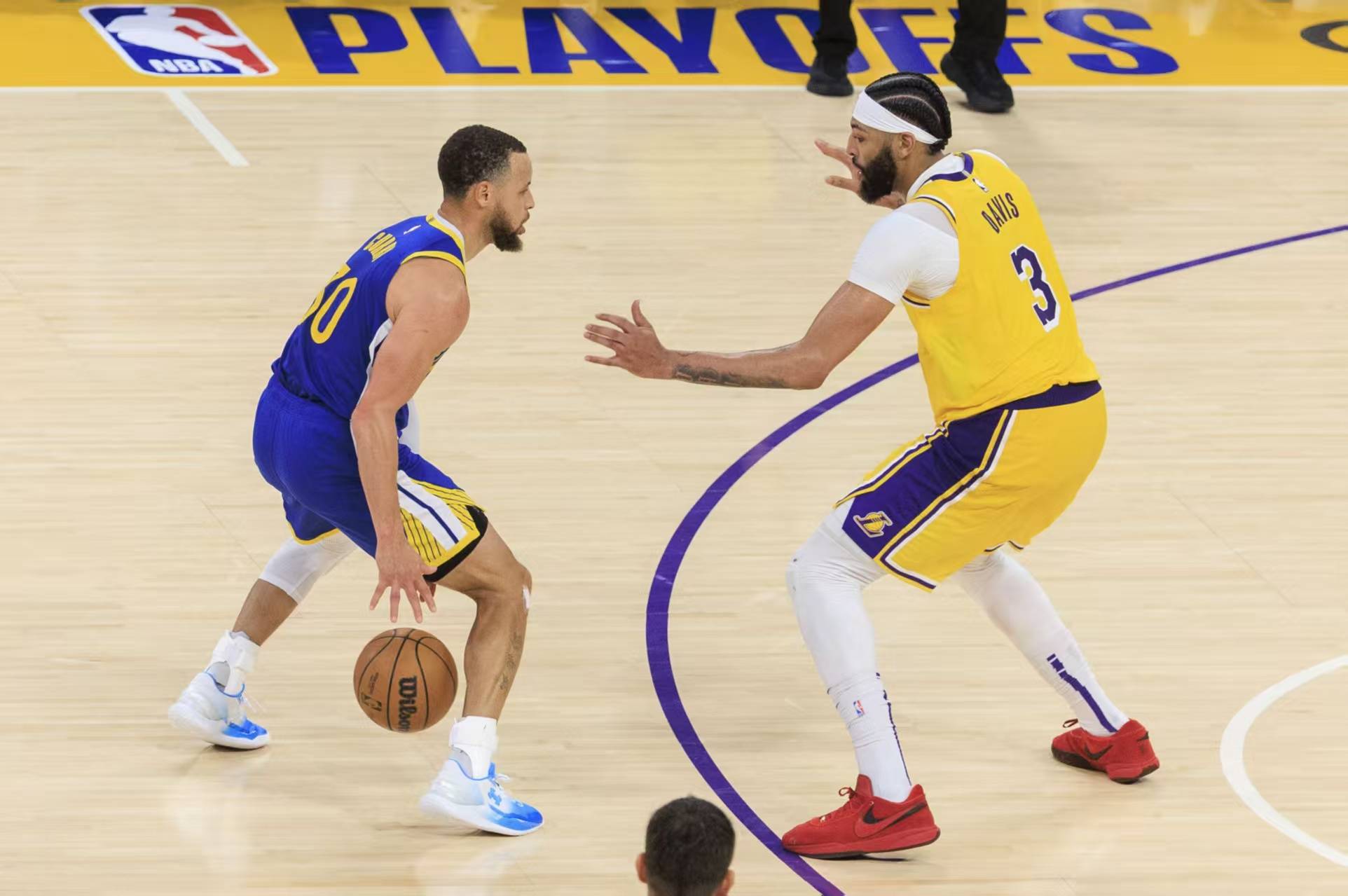 NBA季后赛今夜走向成谜;摩纳哥官宣签约;媒体盛赞;数据层面出现新趋势  NBA季后赛今夜走向成谜;摩纳哥官宣签约;媒体盛赞;数据层面出现新趋势