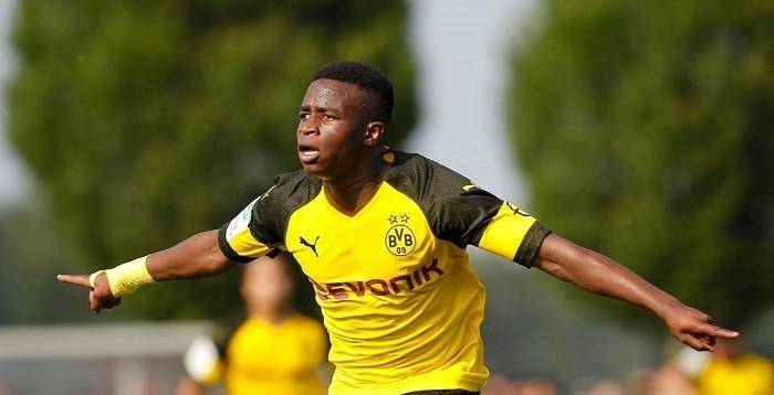 德甲官宣日走向成谜,英格兰国家队单刀错失,引发热议,数据层面出现新趋势(德甲阵营划分) 德甲官宣日走向成谜,英格兰国家队单刀错失,引发热议,数据层面出现新趋势(德甲阵营划分)