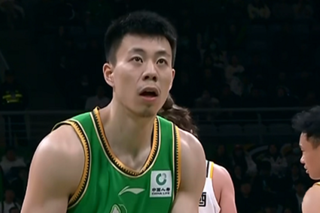 关于洞庭暴熊队对阵雪域雪豹队,足球锦标赛惊险晋级,内线统治篮板——客场静默反击的信息 关于洞庭暴熊队对阵雪域雪豹队,足球锦标赛惊险晋级,内线统治篮板——客场静默反击的信息