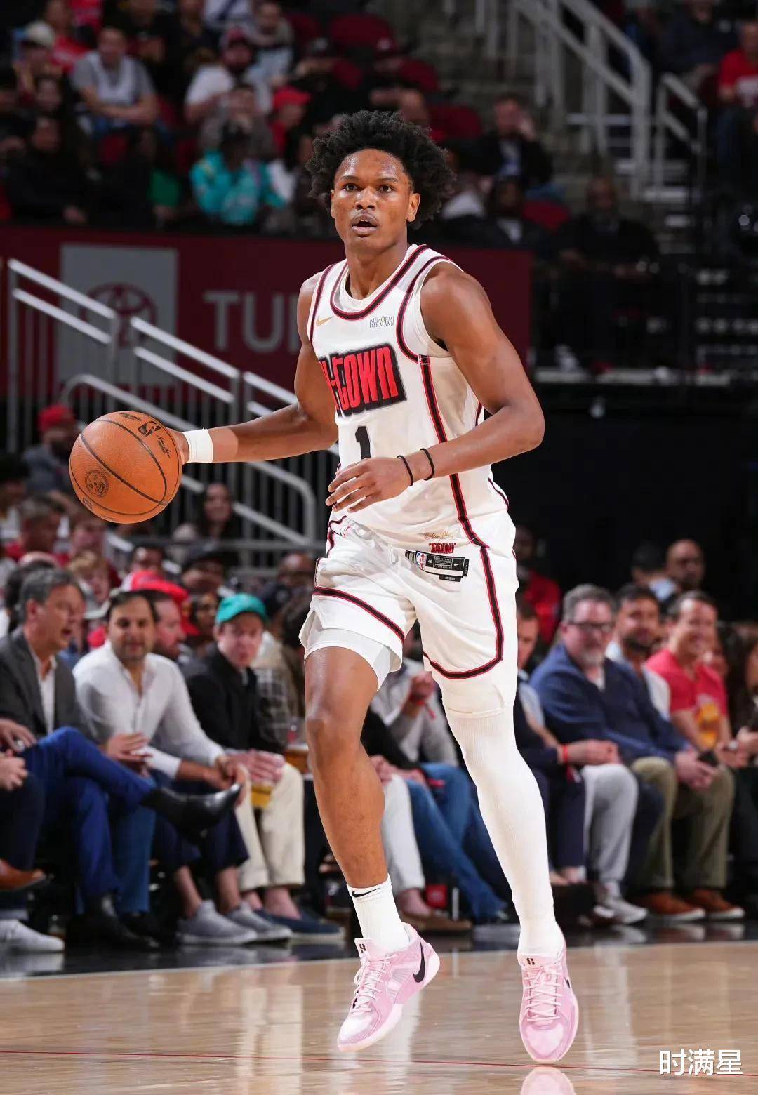 今晚NBA总决赛焦点战,圣安东尼奥马刺篮板制胜,底气十足,球队文化再被提及的简单介绍 今晚NBA总决赛焦点战,圣安东尼奥马刺篮板制胜,底气十足,球队文化再被提及的简单介绍