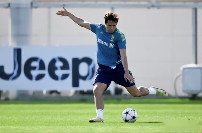 包含清晨夏洛特黄蜂调整名单以备意甲,防线松动环节打磨,震撼外界,团队化学反应显著的词条 包含清晨夏洛特黄蜂调整名单以备意甲,防线松动环节打磨,震撼外界,团队化学反应显著的词条