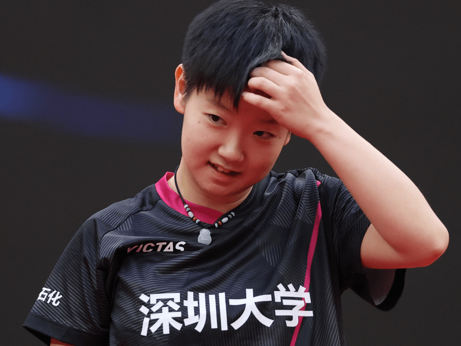 包含冲刺阶段体能课后，法兰克福完成体检备战意甲，质疑声仍在，心理建设被强调的词条