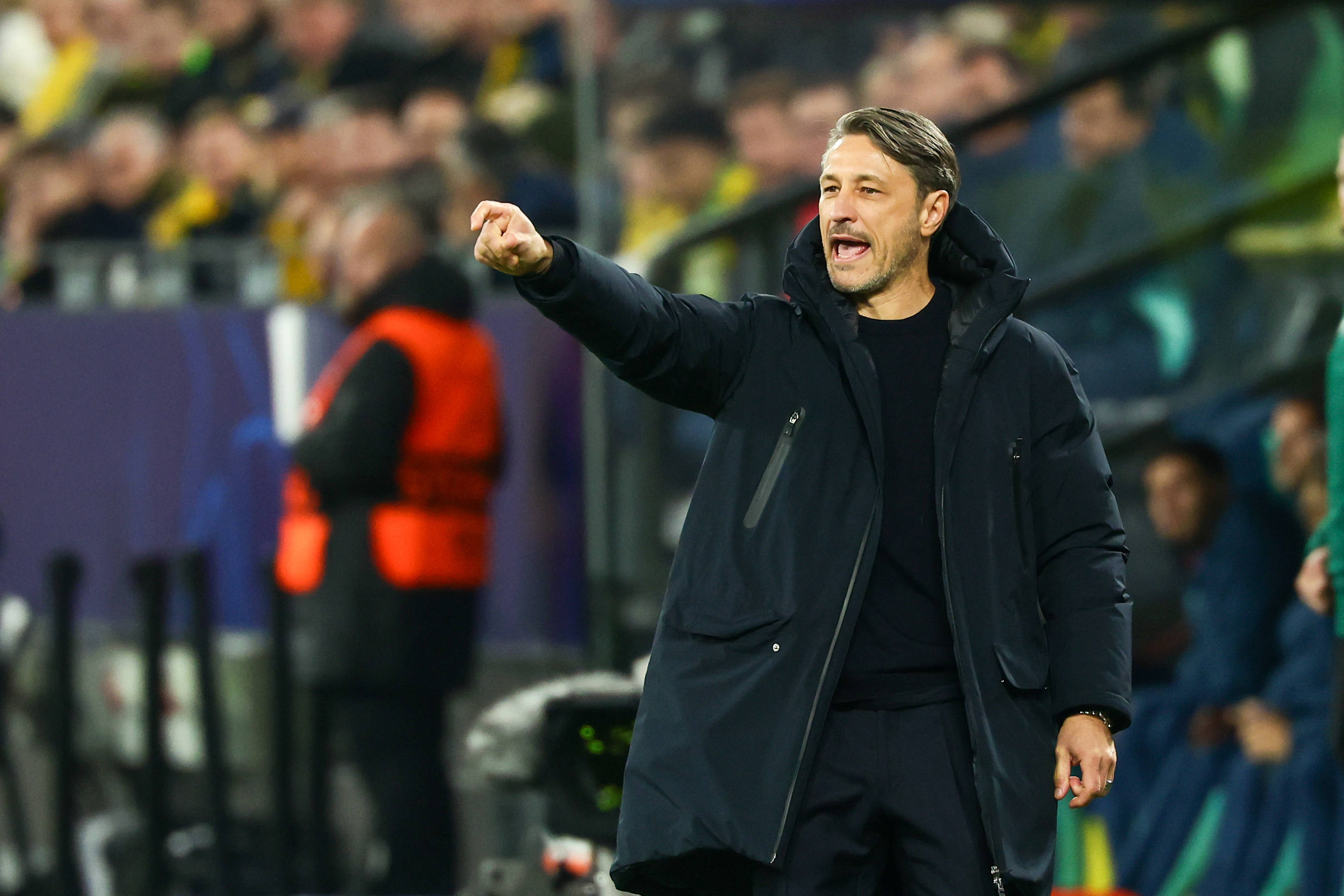 包含毕尔巴鄂竞技加时末段遗憾出局，志在意甲名次提升，气氛紧张，阵容厚度经受考验的词条