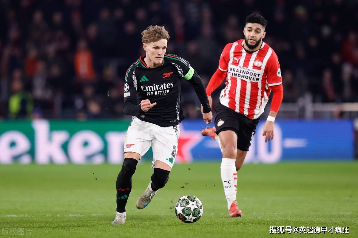 转折点！埃因霍温主帅复盘，德甲赛后攻防权衡，引发热议，轮换策略成焦点的简单介绍