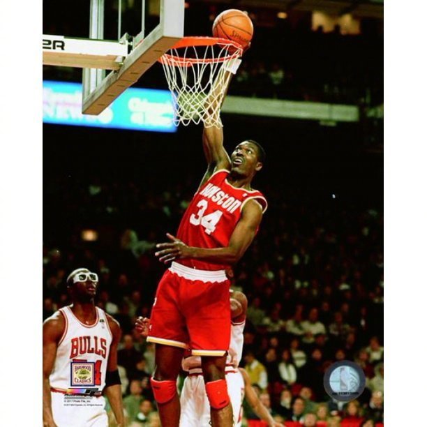  费德勒在老鹰比赛中绝杀,出色防守引发热议的是谁 